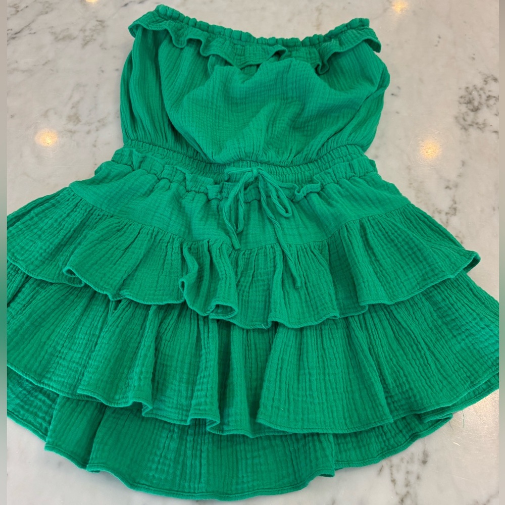 Day + Moon Green Ruffled Strapless Dress, size Medium, EUC